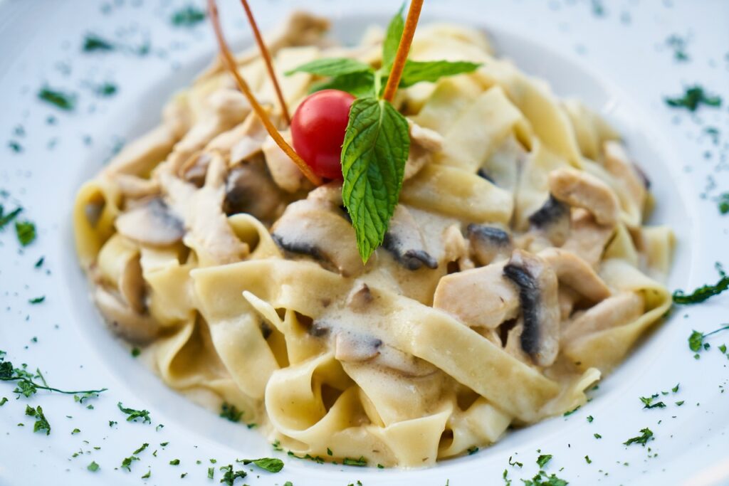 pasta, italy, italian-2973006.jpg